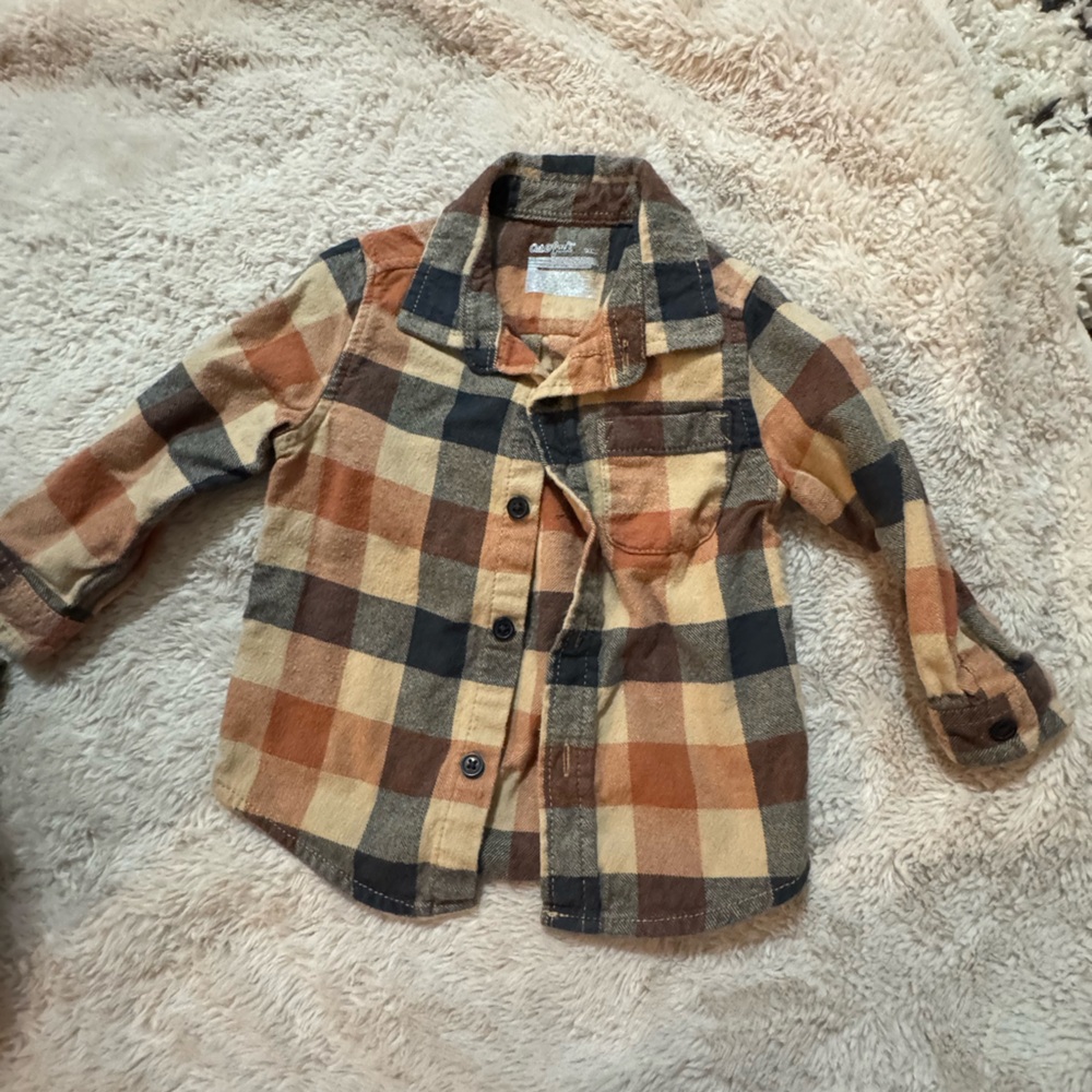Cat & Jack Kids Plaid shirt in Tan and Black